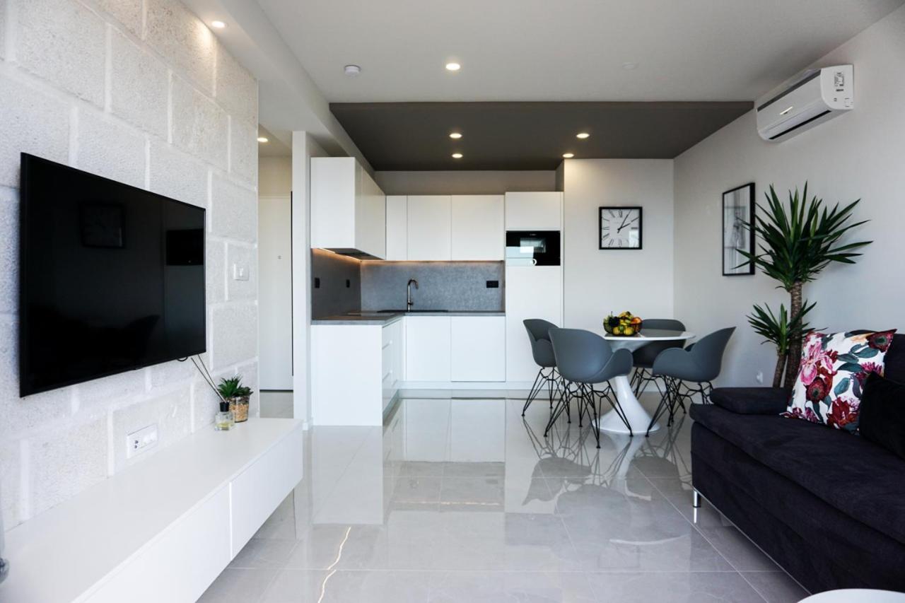 Sol Rooftop Apartments Tucepi Bagian luar foto